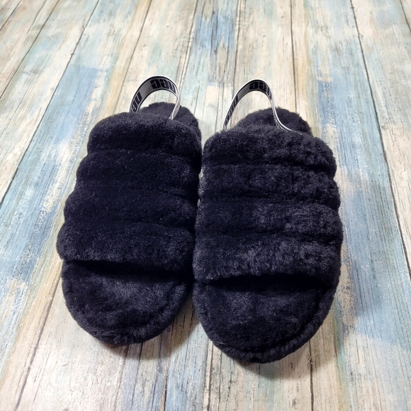 UGG Women's Black Fuzzy Slippers - Picture 2 of 10